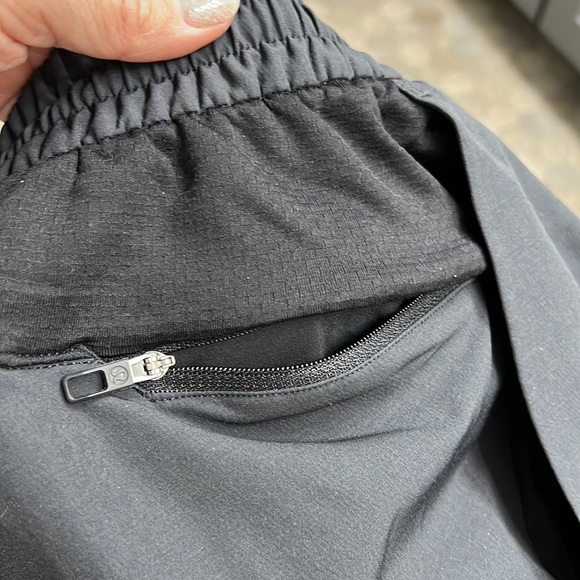 {Lululemon}Mens Sz L Charcoal Gray & Black Joggers w/Elastic Waist & Tie - Picture 10 of 11